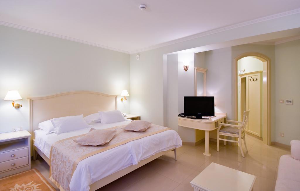 Hotel Sunceva Postelja Brela Dış mekan fotoğraf