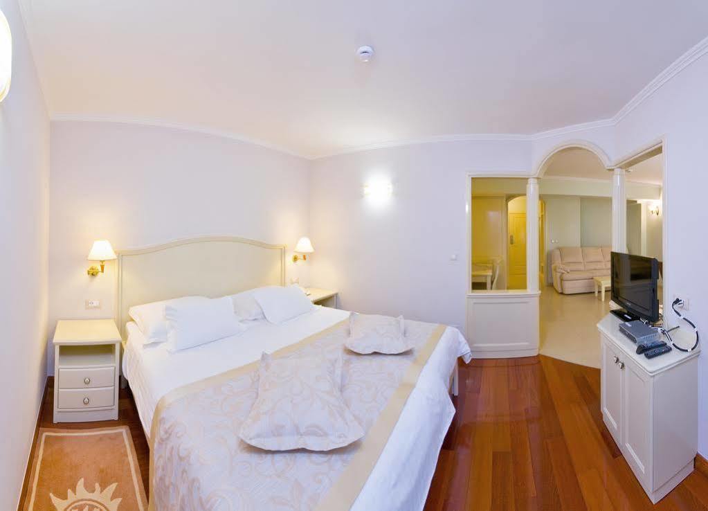 Hotel Sunceva Postelja Brela Dış mekan fotoğraf